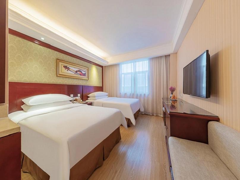 Yichang Vienna Hotel Wanda Branch Экстерьер фото