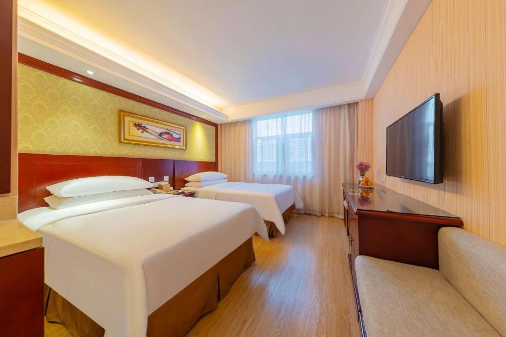 Yichang Vienna Hotel Wanda Branch Экстерьер фото